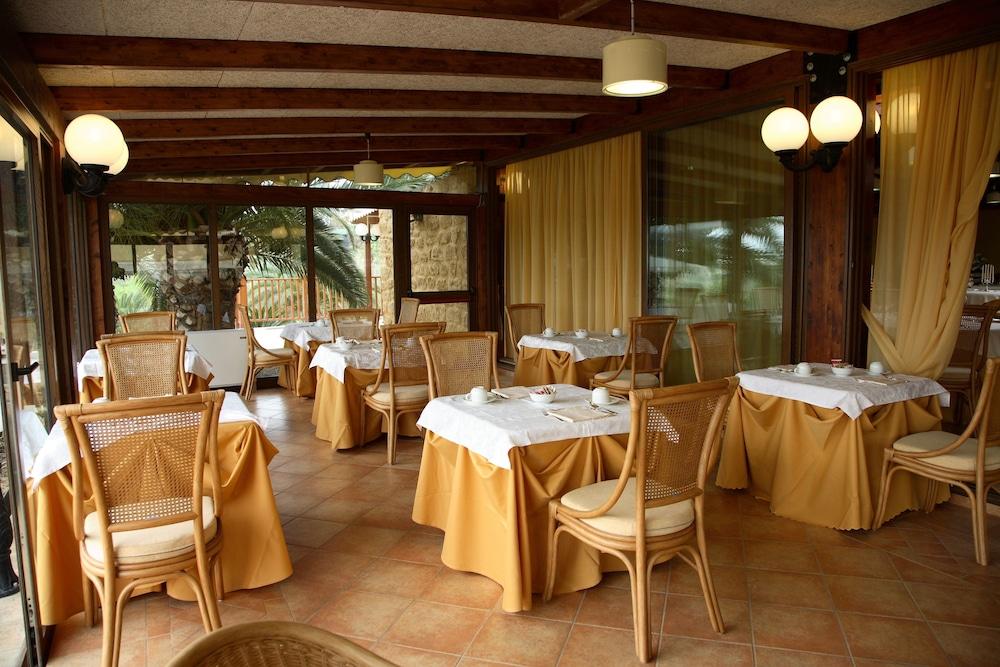Demetra Resort Villaggio Peruzzo Bagian luar foto